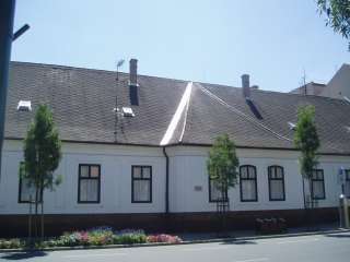 Gyula, Kossuth u. 11.jpg Gyula, Kossuth u. 11.jpg