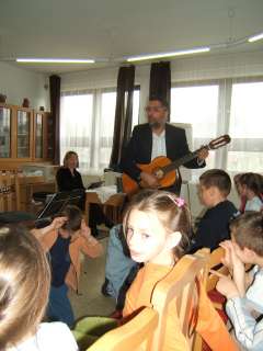 Költészet napja Zalakaroson - kép 7.jpg Költészet napja Zalakaroson - kép 7.jpg